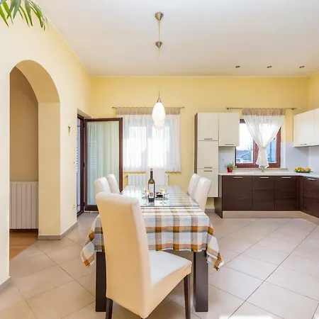 Apartment Luana A1 Fazana Exterior photo